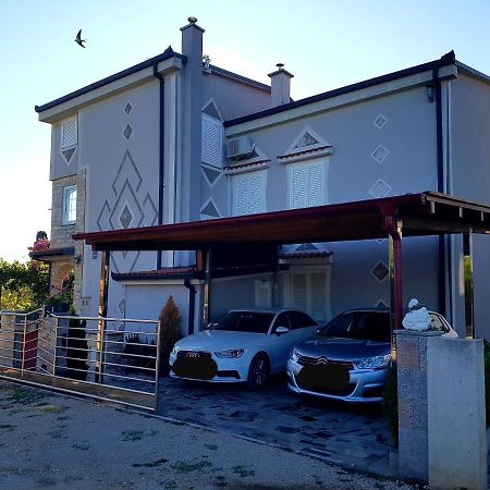 Apartments Petar&Anka Biograd Na Moru Exteriör bild
