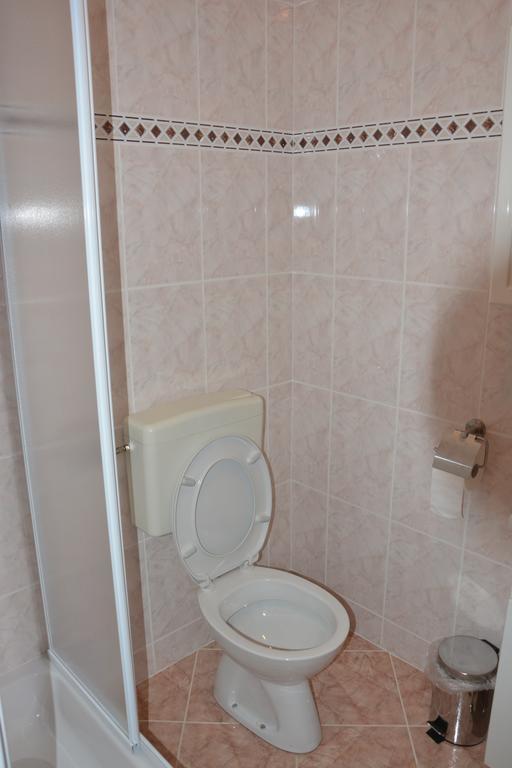 Apartments Petar&Anka Biograd Na Moru Rum bild
