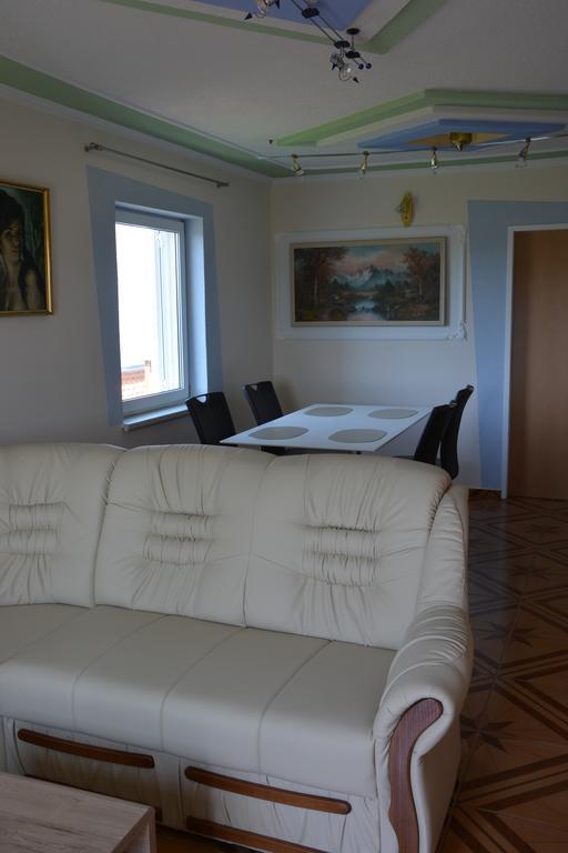 Apartments Petar&Anka Biograd Na Moru Rum bild